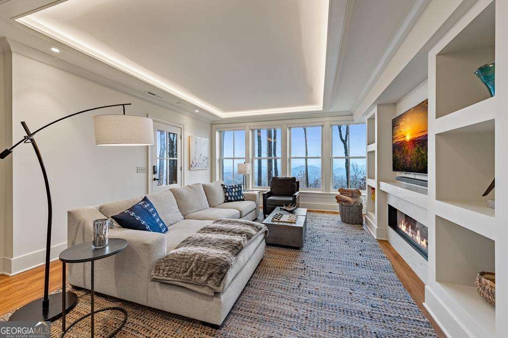 Murphy, North Carolina, 28906, United States, 5 Bedrooms Bedrooms, ,6 BathroomsBathrooms,Residential,Active,2001080