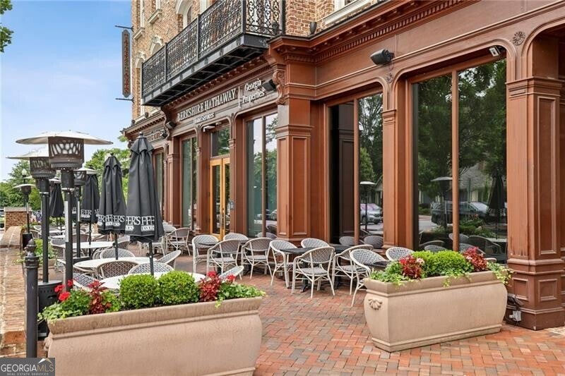 Alpharetta, Georgia, 30009, United States, 3 Bedrooms Bedrooms, ,4 BathroomsBathrooms,Residential,Active,1946539