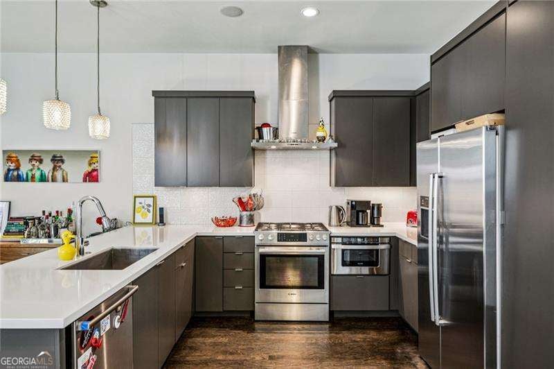 Atlanta, Georgia, 30309, United States, 3 Bedrooms Bedrooms, ,4 BathroomsBathrooms,Residential,Active,1987236