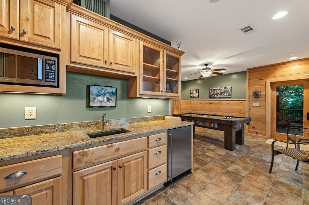 Morganton, Georgia, 30560, United States, 4 Bedrooms Bedrooms, ,5 BathroomsBathrooms,Residential,Active,1953363