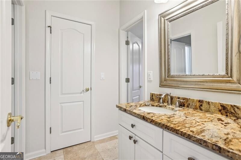 Marietta, Georgia, 30062, United States, 6 Bedrooms Bedrooms, ,6 BathroomsBathrooms,Residential,Active,1965854