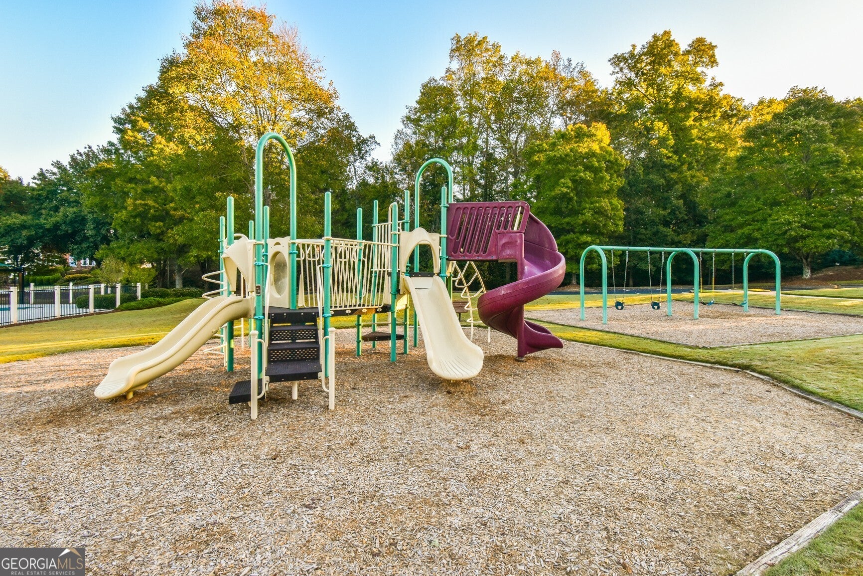 Suwanee, Georgia, 30024, United States, 5 Bedrooms Bedrooms, ,5 BathroomsBathrooms,Residential,Active,1970927