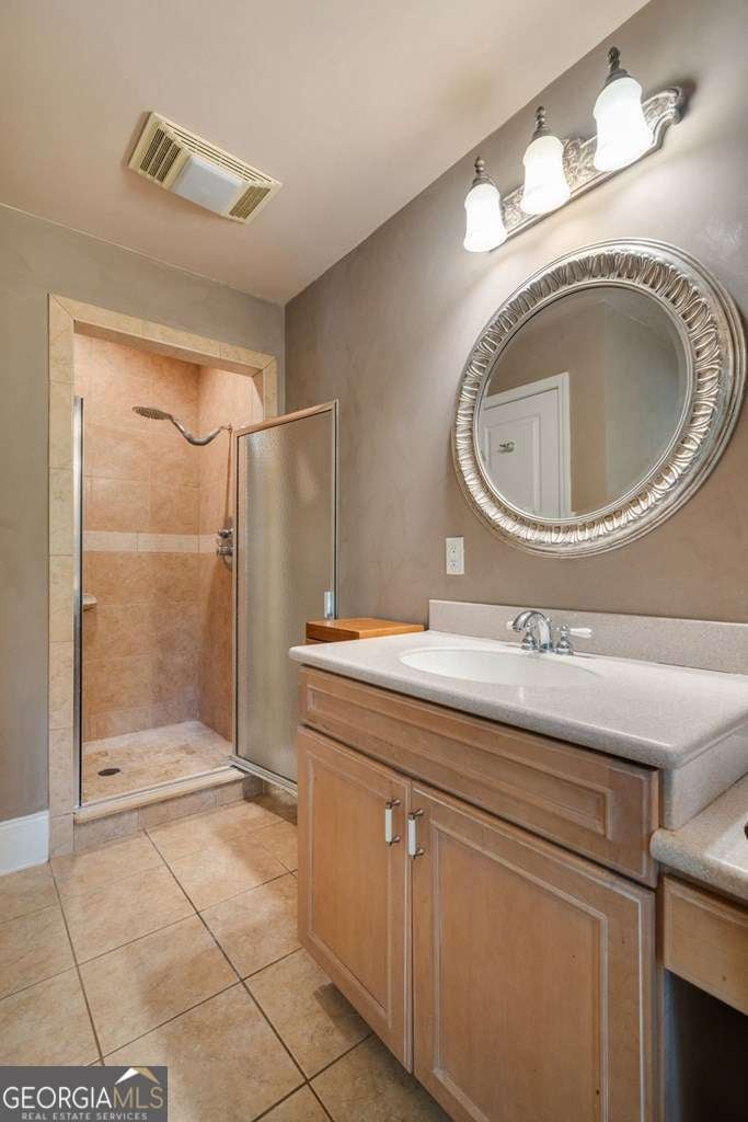 Ellijay, Georgia, 30536, United States, 3 Bedrooms Bedrooms, ,3 BathroomsBathrooms,Residential,Active,1953428