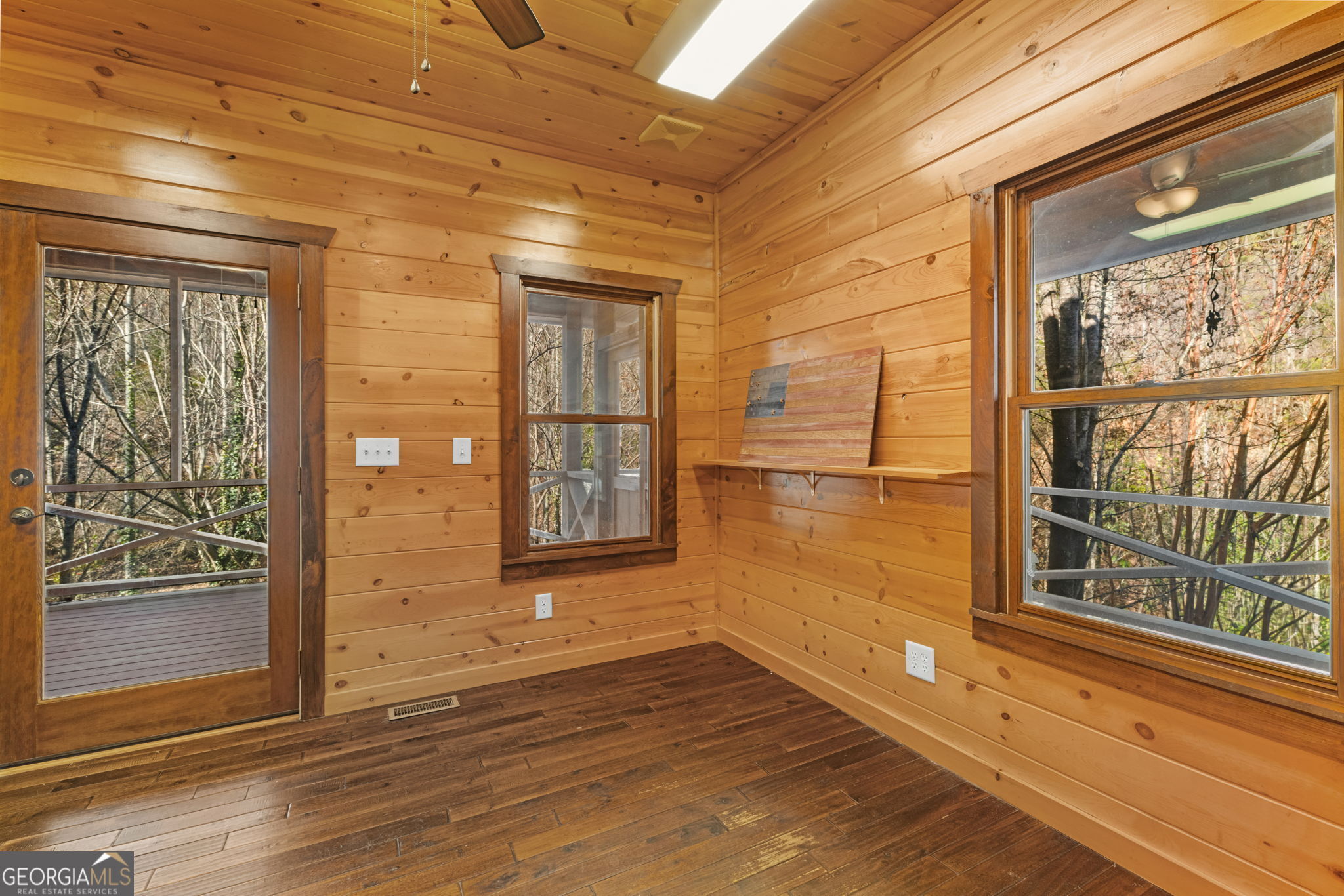 Clarkesville, Georgia, 30523, United States, 3 Bedrooms Bedrooms, ,4 BathroomsBathrooms,Residential,Active,2007020