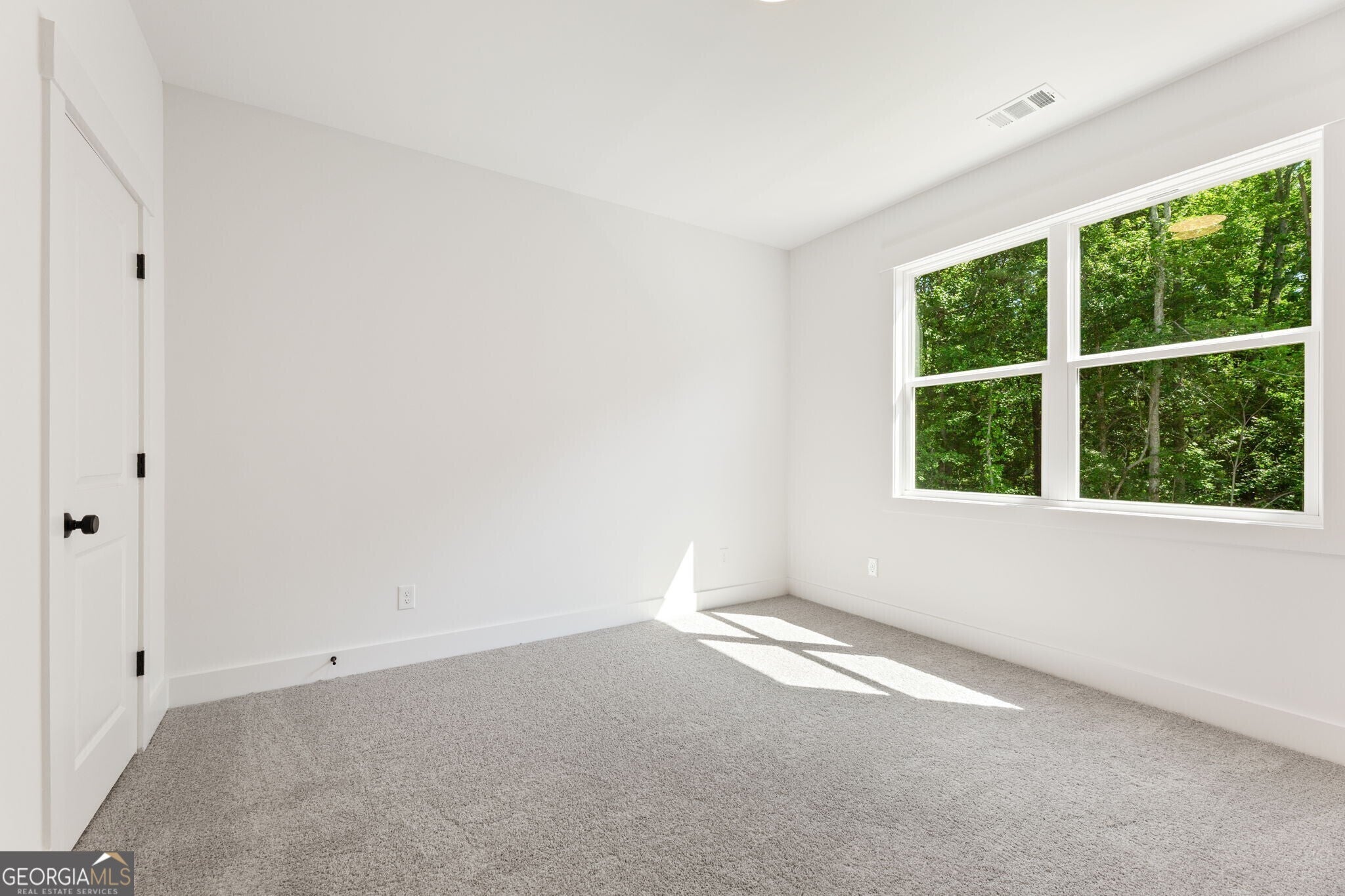 Gainesville, Georgia, 30506, United States, 4 Bedrooms Bedrooms, ,4 BathroomsBathrooms,Residential,Active,1927662