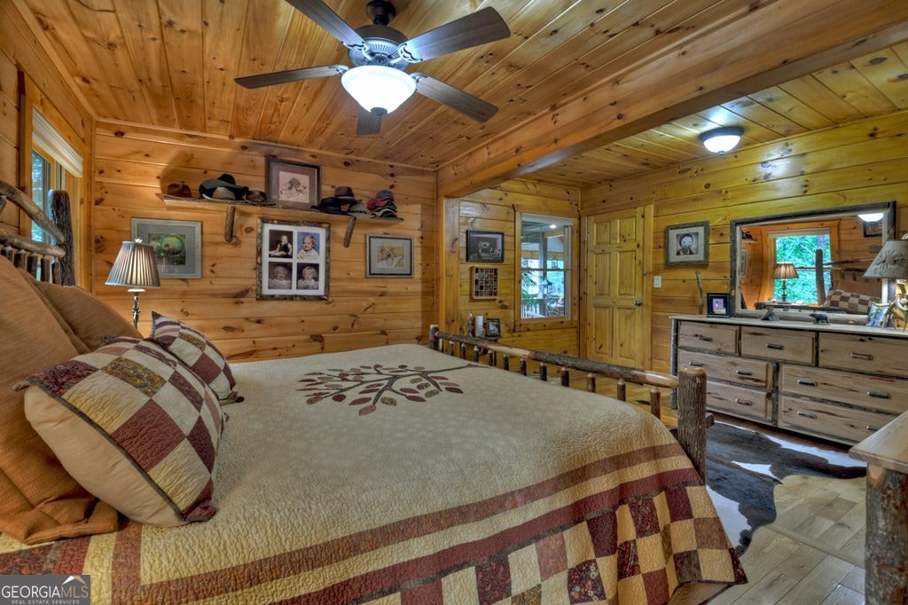 Morganton, Georgia, 30560, United States, 4 Bedrooms Bedrooms, ,6 BathroomsBathrooms,Residential,Active,1945076