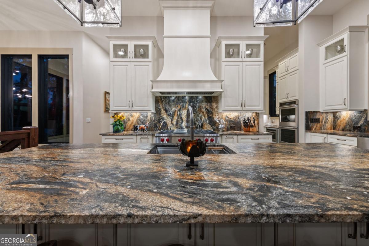 Ellijay, Georgia, 30536, United States, 3 Bedrooms Bedrooms, ,4 BathroomsBathrooms,Residential,Active,1968415