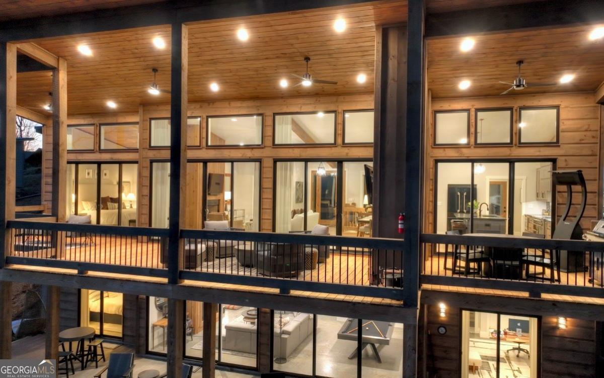 Morganton, Georgia, 30560, United States, 3 Bedrooms Bedrooms, ,4 BathroomsBathrooms,Residential,Active,2010579