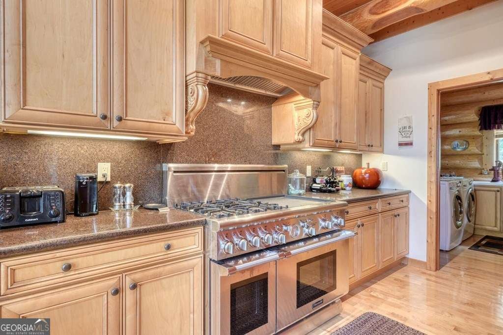 Blairsville, Georgia, 30512, United States, 4 Bedrooms Bedrooms, ,6 BathroomsBathrooms,Residential,Active,1936094