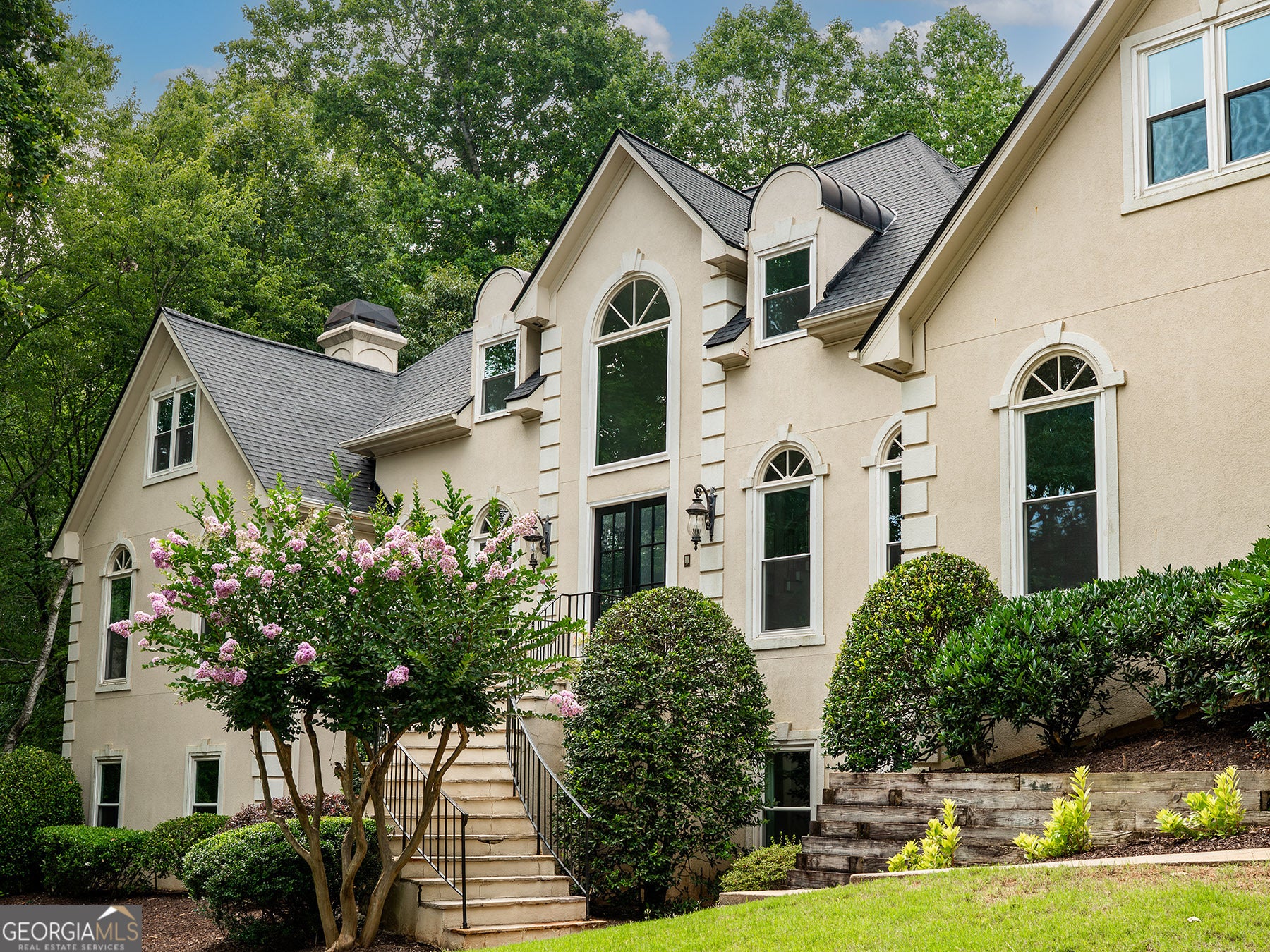 Roswell, Georgia, 30075, United States, 6 Bedrooms Bedrooms, ,6 BathroomsBathrooms,Residential,Active,1831832