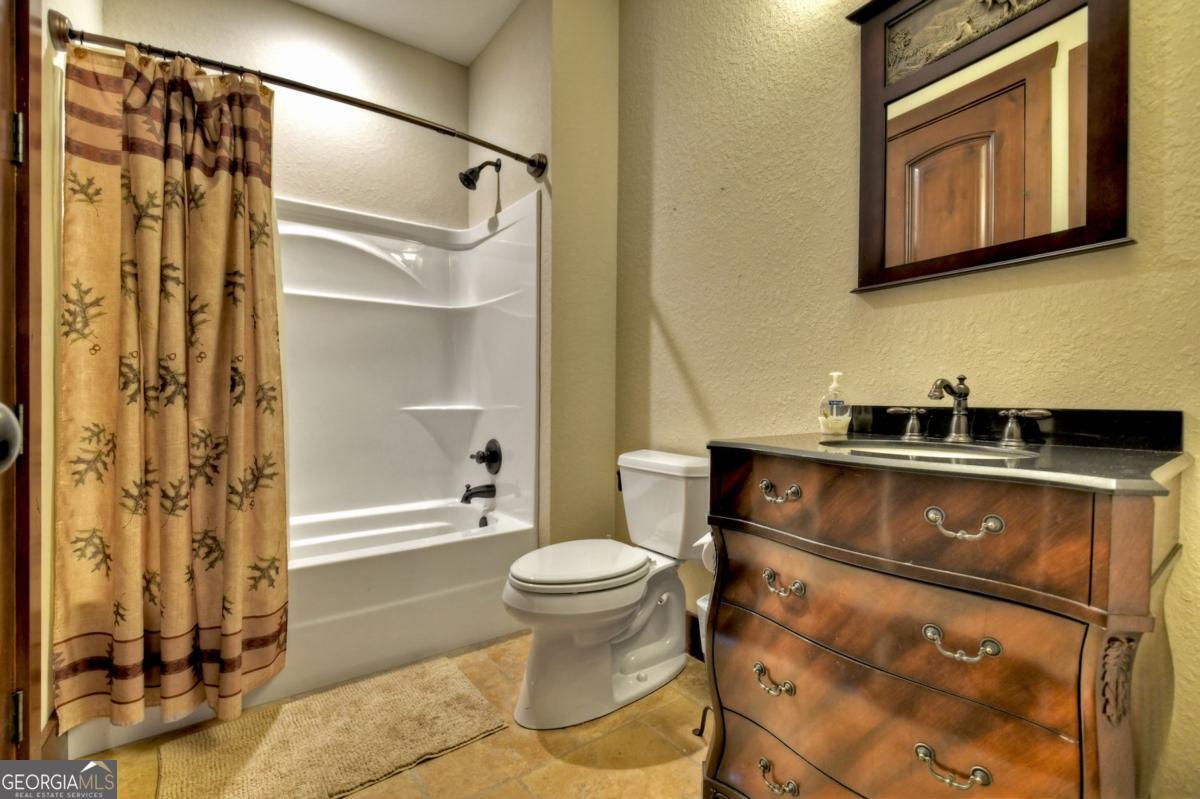 Ellijay, Georgia, 30536, United States, 5 Bedrooms Bedrooms, ,6 BathroomsBathrooms,Residential,Active,1953697