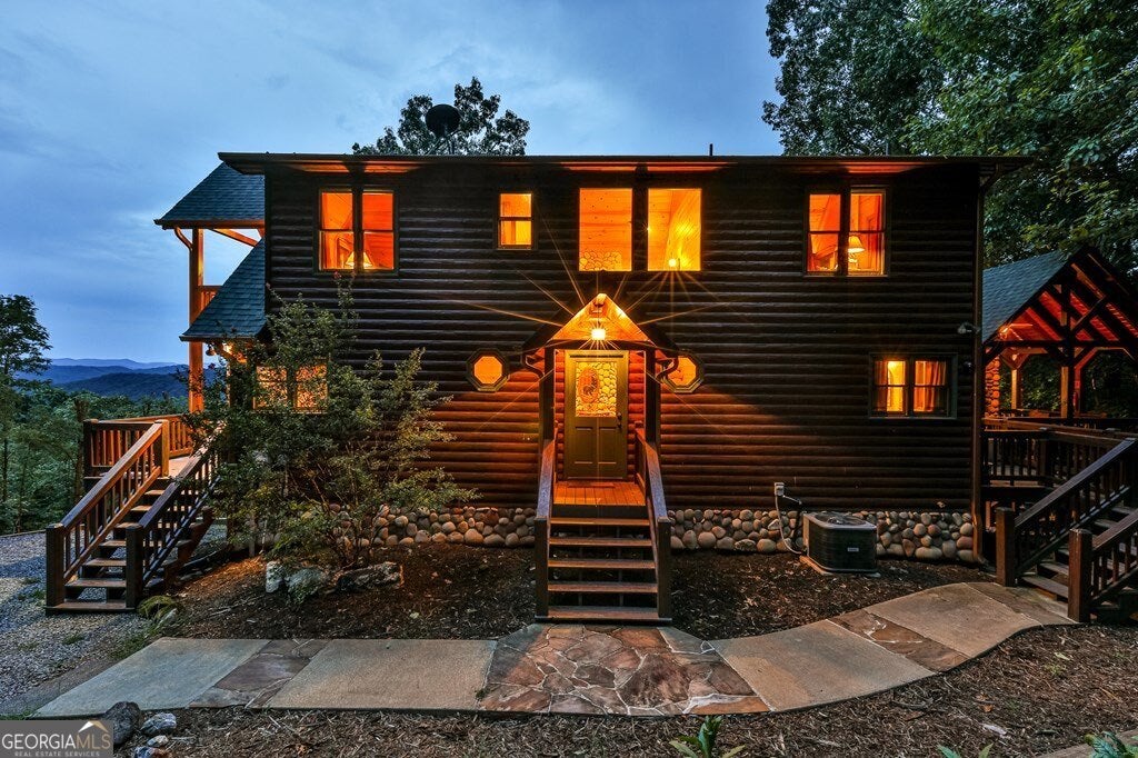 Blue Ridge, Georgia, 30513, United States, 4 Bedrooms Bedrooms, ,4 BathroomsBathrooms,Residential,Active,2010546