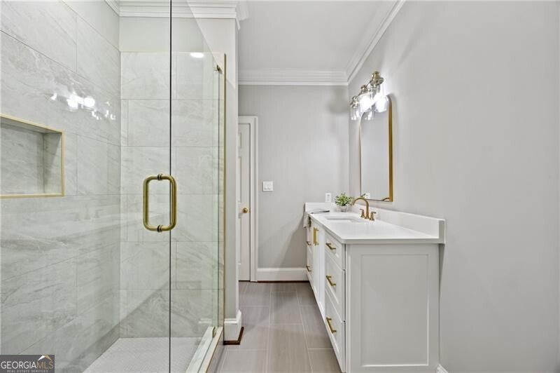 Johns Creek, Georgia, 30097, United States, 6 Bedrooms Bedrooms, ,6 BathroomsBathrooms,Residential,Active,1985586