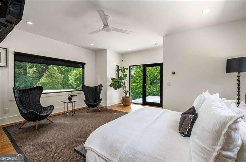 Atlanta, Georgia, 30306, United States, 4 Bedrooms Bedrooms, ,4 BathroomsBathrooms,Residential,Active,1828965