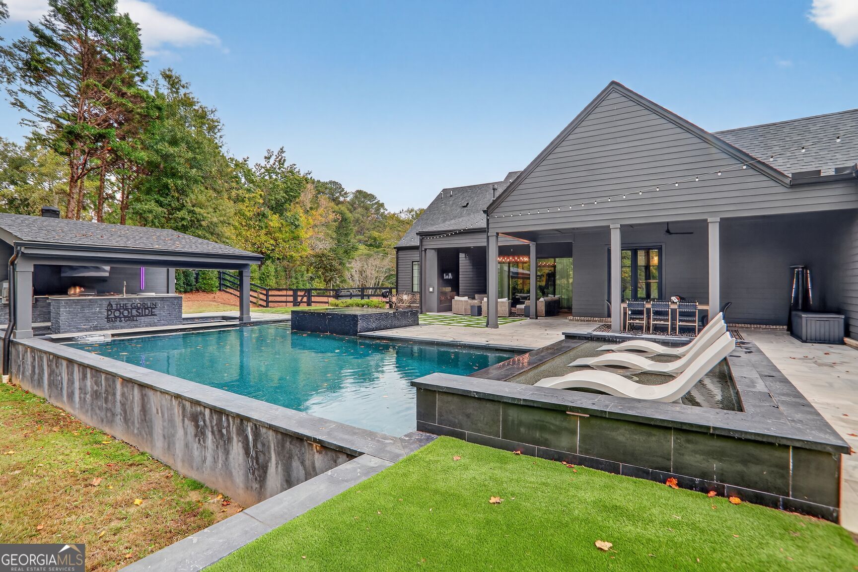 Canton, Georgia, 30115, United States, 4 Bedrooms Bedrooms, ,5 BathroomsBathrooms,Residential,Active,1968390