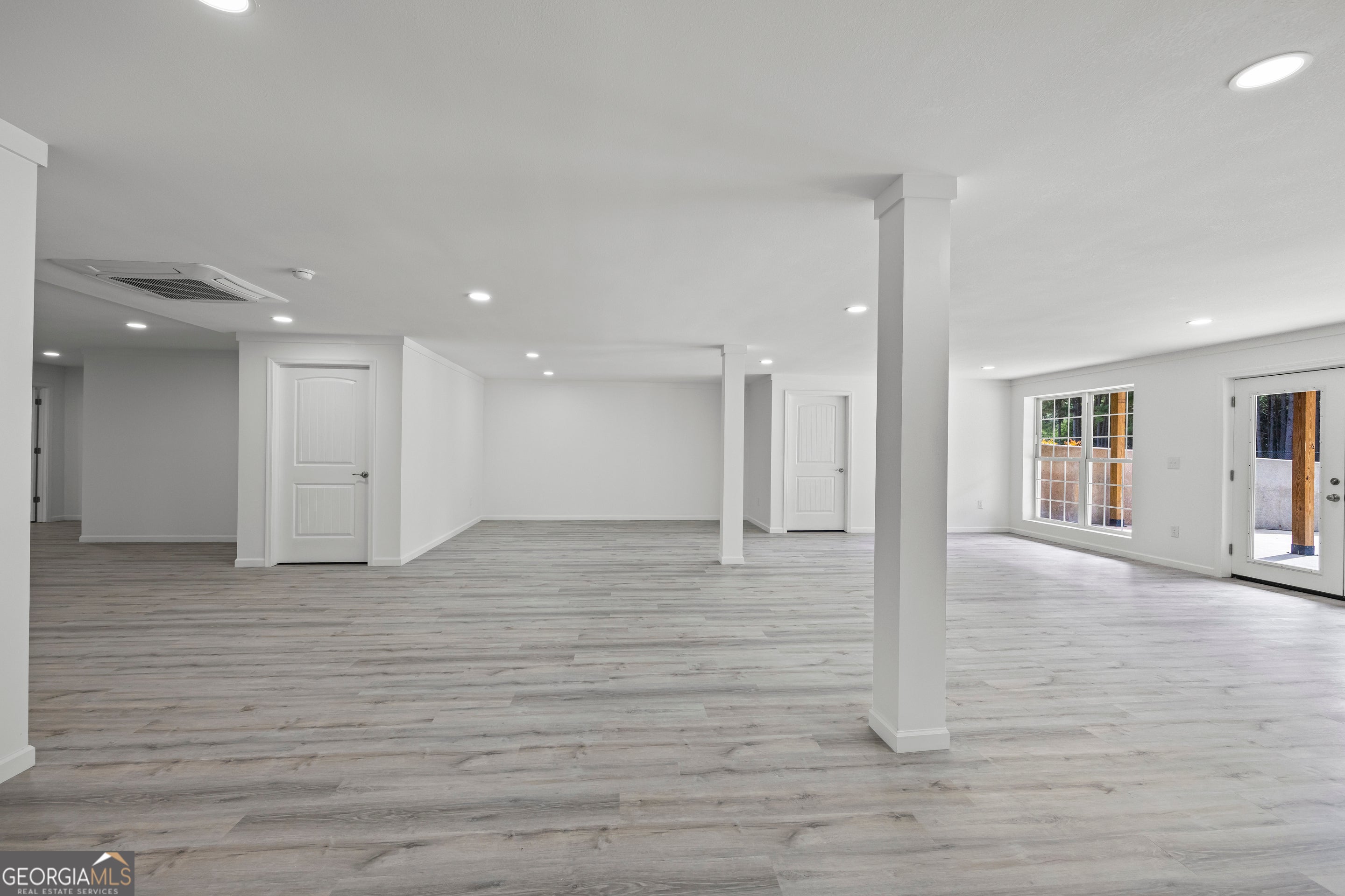 Martin, Georgia, 30557, United States, 6 Bedrooms Bedrooms, ,5 BathroomsBathrooms,Residential,Active,1964253