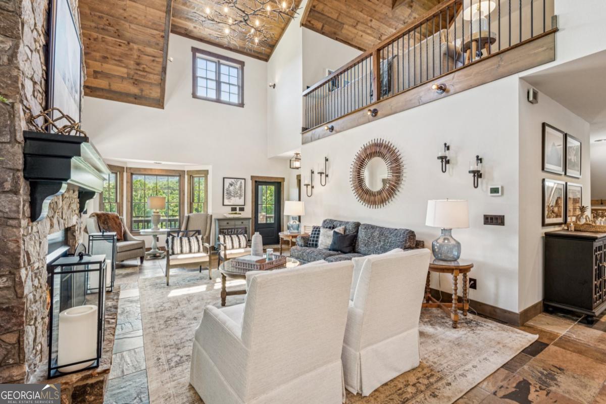 Ellijay, Georgia, 30536, United States, 3 Bedrooms Bedrooms, ,4 BathroomsBathrooms,Residential,Active,1929422