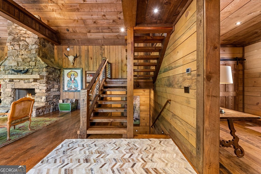 Cherry Log, Georgia, 30522, United States, 5 Bedrooms Bedrooms, ,5 BathroomsBathrooms,Residential,Active,2045694