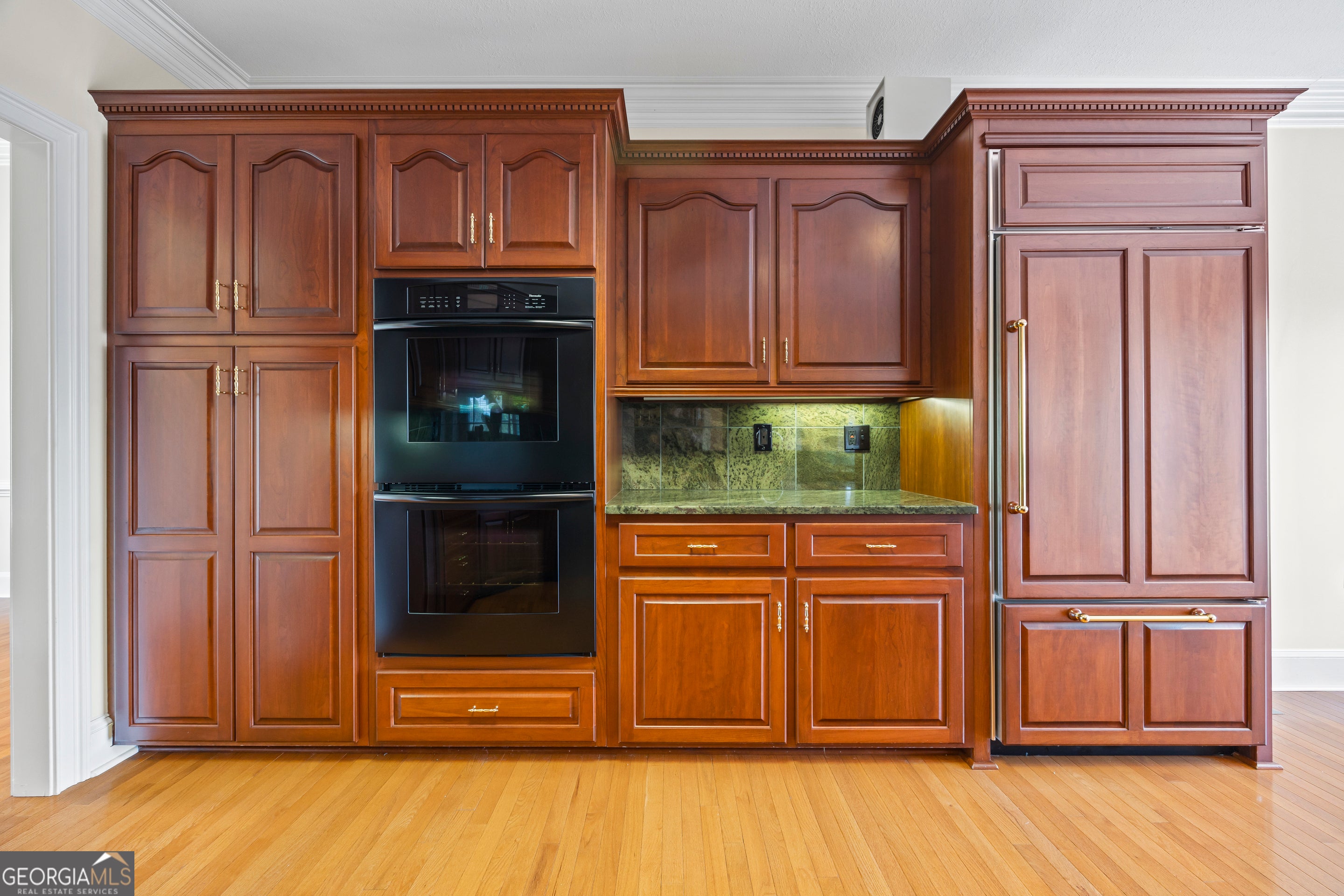 Lavonia, Georgia, 30553, United States, 5 Bedrooms Bedrooms, ,5 BathroomsBathrooms,Residential,Active,1862896