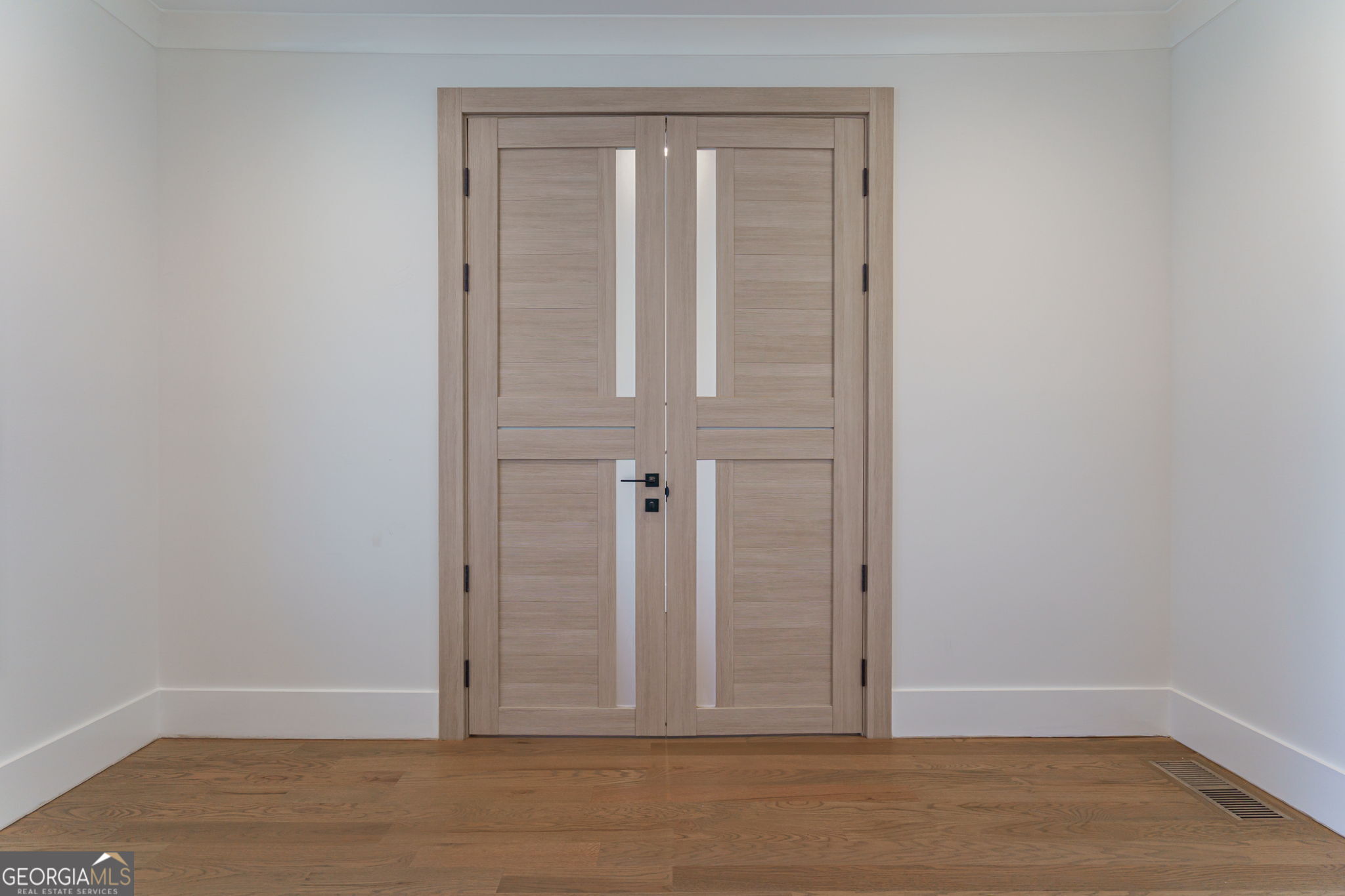 Cumming, Georgia, 30041, United States, 4 Bedrooms Bedrooms, ,4 BathroomsBathrooms,Residential,Active,1969675