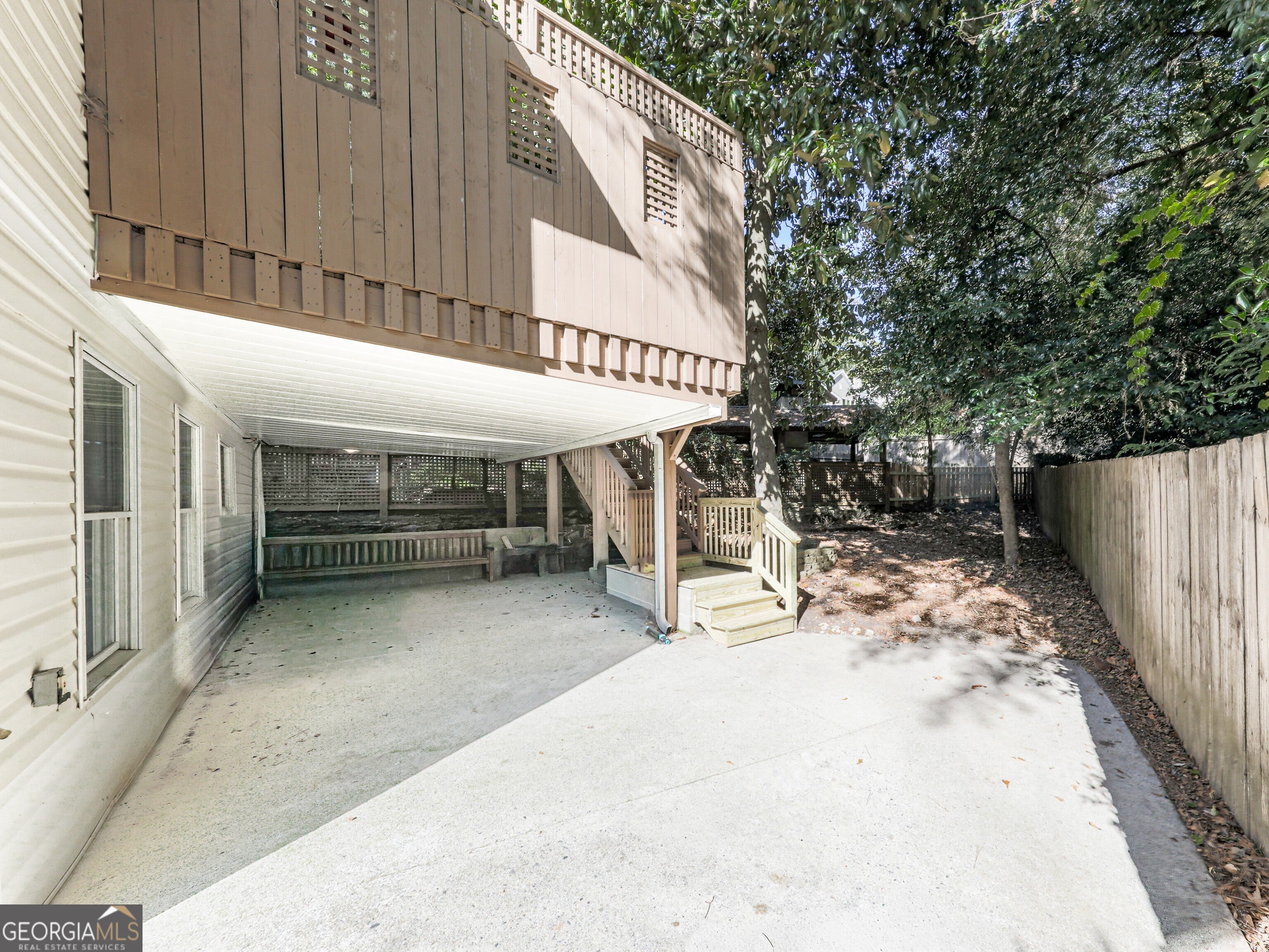 Atlanta, Georgia, 30305, United States, 5 Bedrooms Bedrooms, ,6 BathroomsBathrooms,Residential,Active,1988420