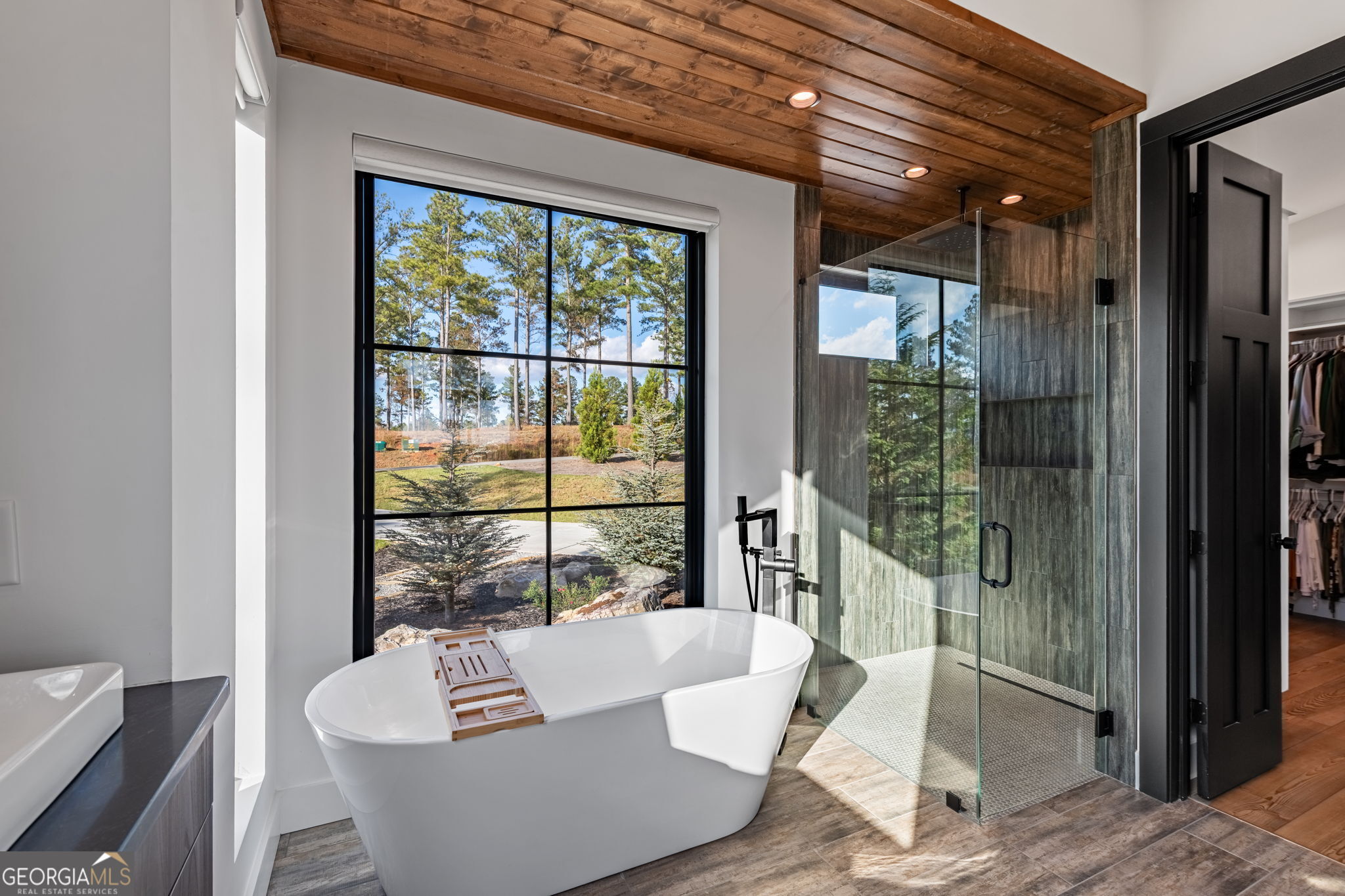 Ellijay, Georgia, 30540, United States, 4 Bedrooms Bedrooms, ,3 BathroomsBathrooms,Residential,Active,1986866