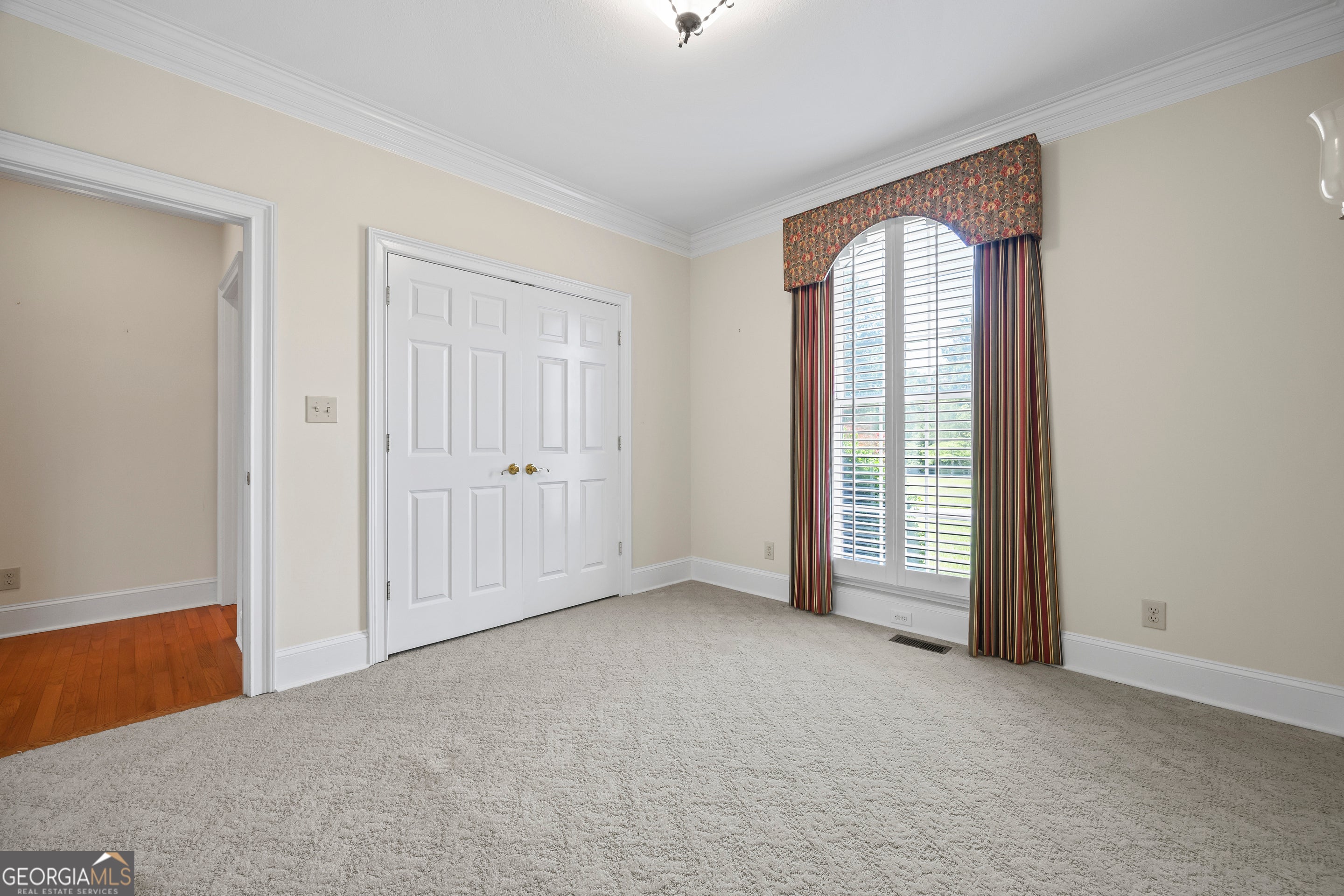 Lavonia, Georgia, 30553, United States, 5 Bedrooms Bedrooms, ,5 BathroomsBathrooms,Residential,Active,1862896