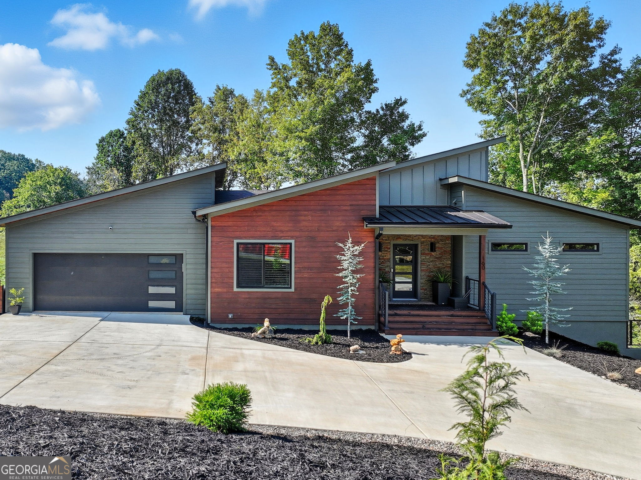 Morganton, Georgia, 30560, United States, 4 Bedrooms Bedrooms, ,4 BathroomsBathrooms,Residential,Active,2001369