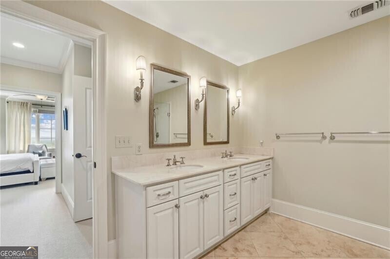 Atlanta, Georgia, 30339, United States, 2 Bedrooms Bedrooms, ,3 BathroomsBathrooms,Residential,Active,1914618