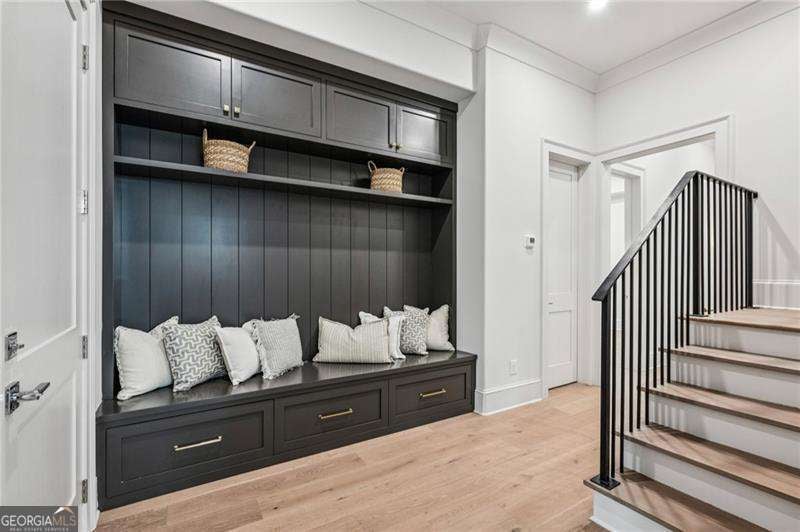 Atlanta, Georgia, 30306, United States, 6 Bedrooms Bedrooms, ,7 BathroomsBathrooms,Residential,Active,1994977