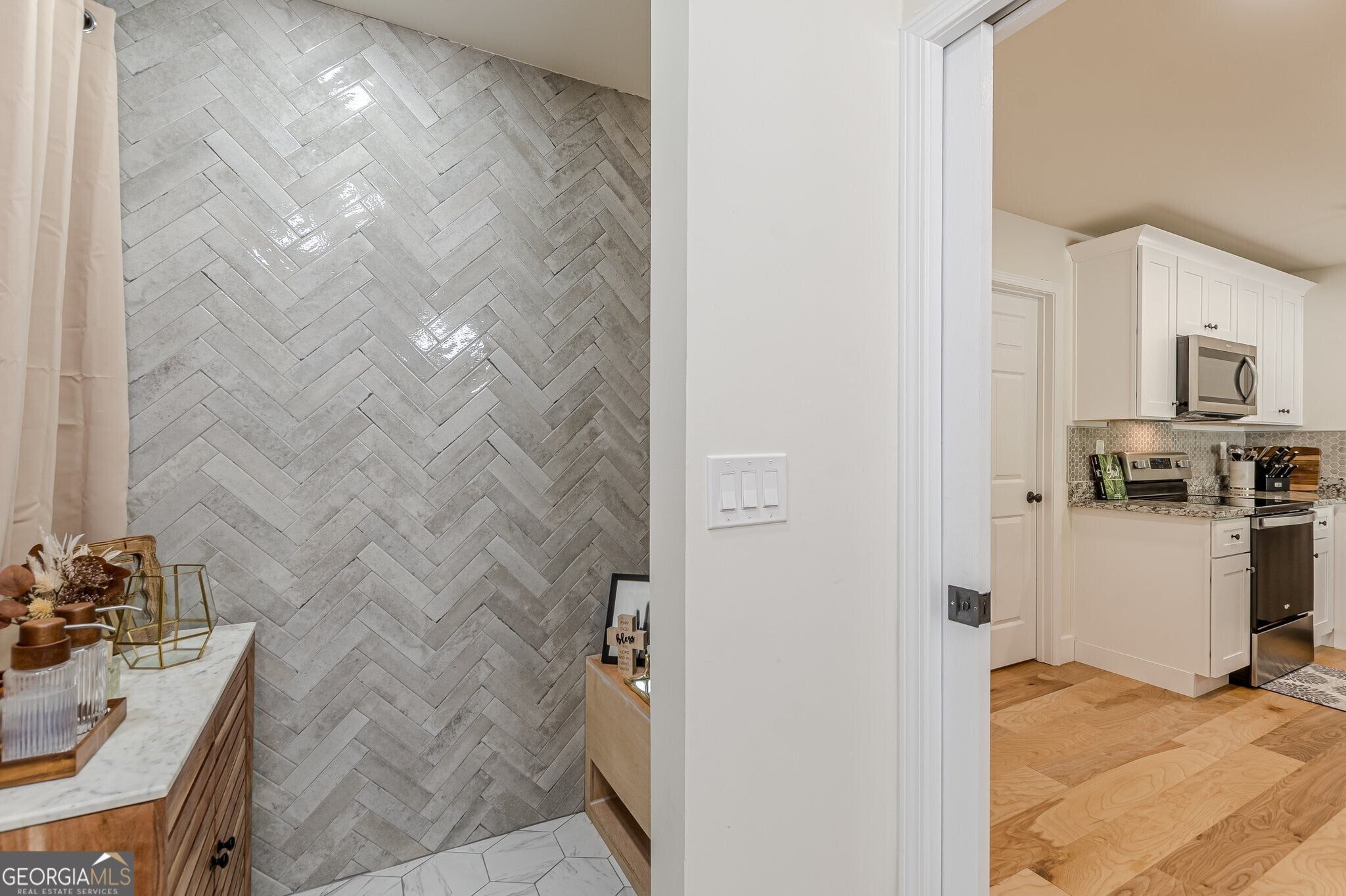 Douglasville, Georgia, 30134, United States, 3 Bedrooms Bedrooms, ,3 BathroomsBathrooms,Residential,Active,1997572