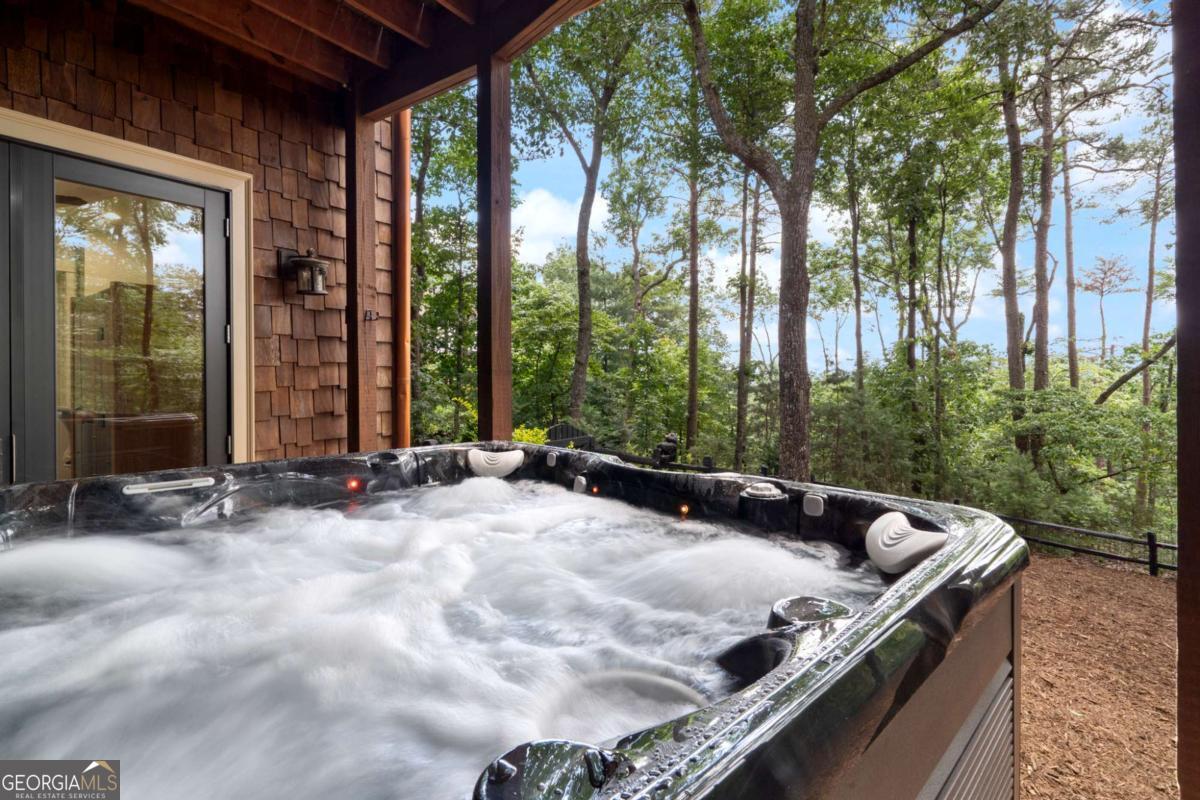 Big Canoe, Georgia, 30143, United States, 5 Bedrooms Bedrooms, ,5 BathroomsBathrooms,Residential,Active,1997601