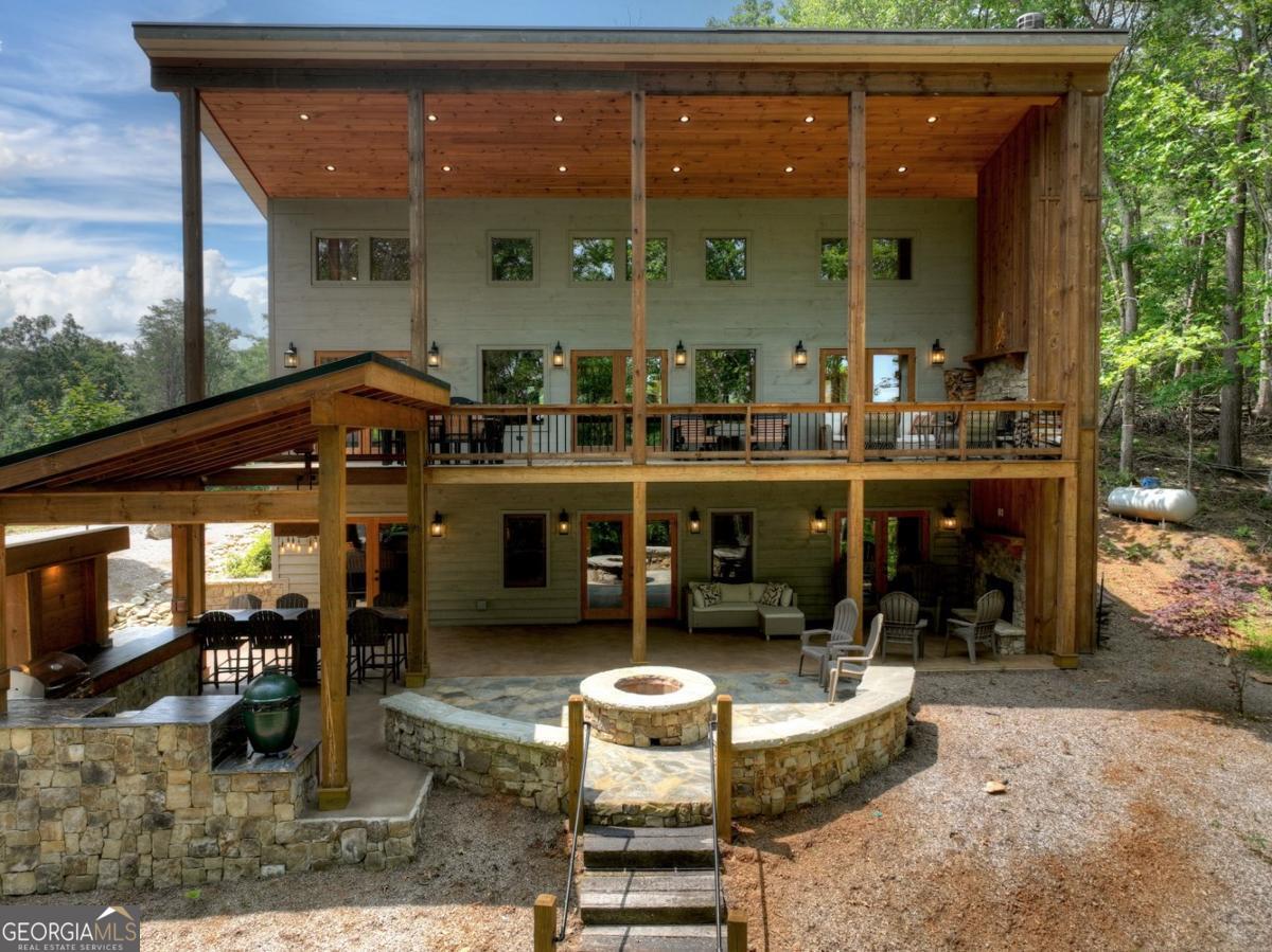 Morganton, Georgia, 30560, United States, 4 Bedrooms Bedrooms, ,4 BathroomsBathrooms,Residential,Active,1853343