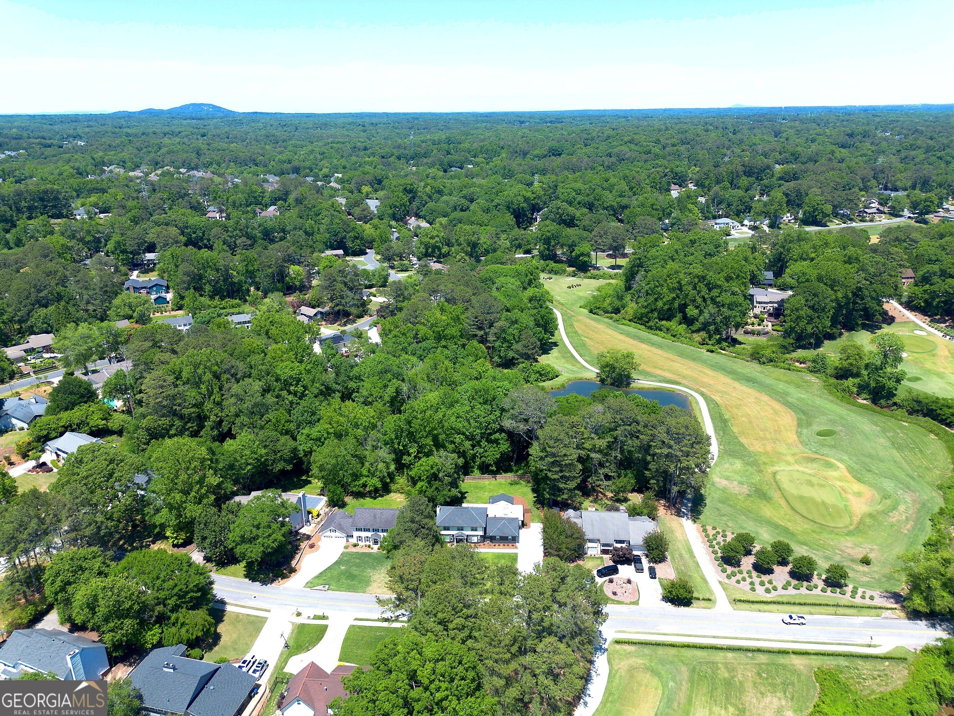 Marietta, Georgia, 30068, United States, 6 Bedrooms Bedrooms, ,5 BathroomsBathrooms,Residential,Active,2044581