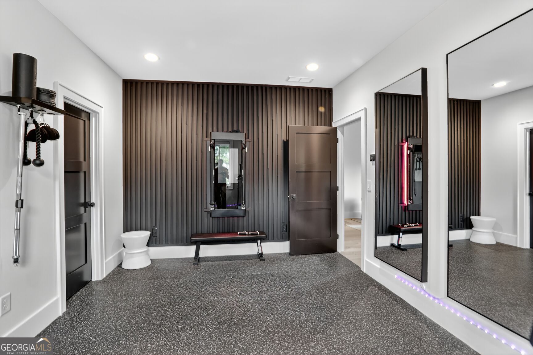 Canton, Georgia, 30115, United States, 4 Bedrooms Bedrooms, ,5 BathroomsBathrooms,Residential,Active,1968390