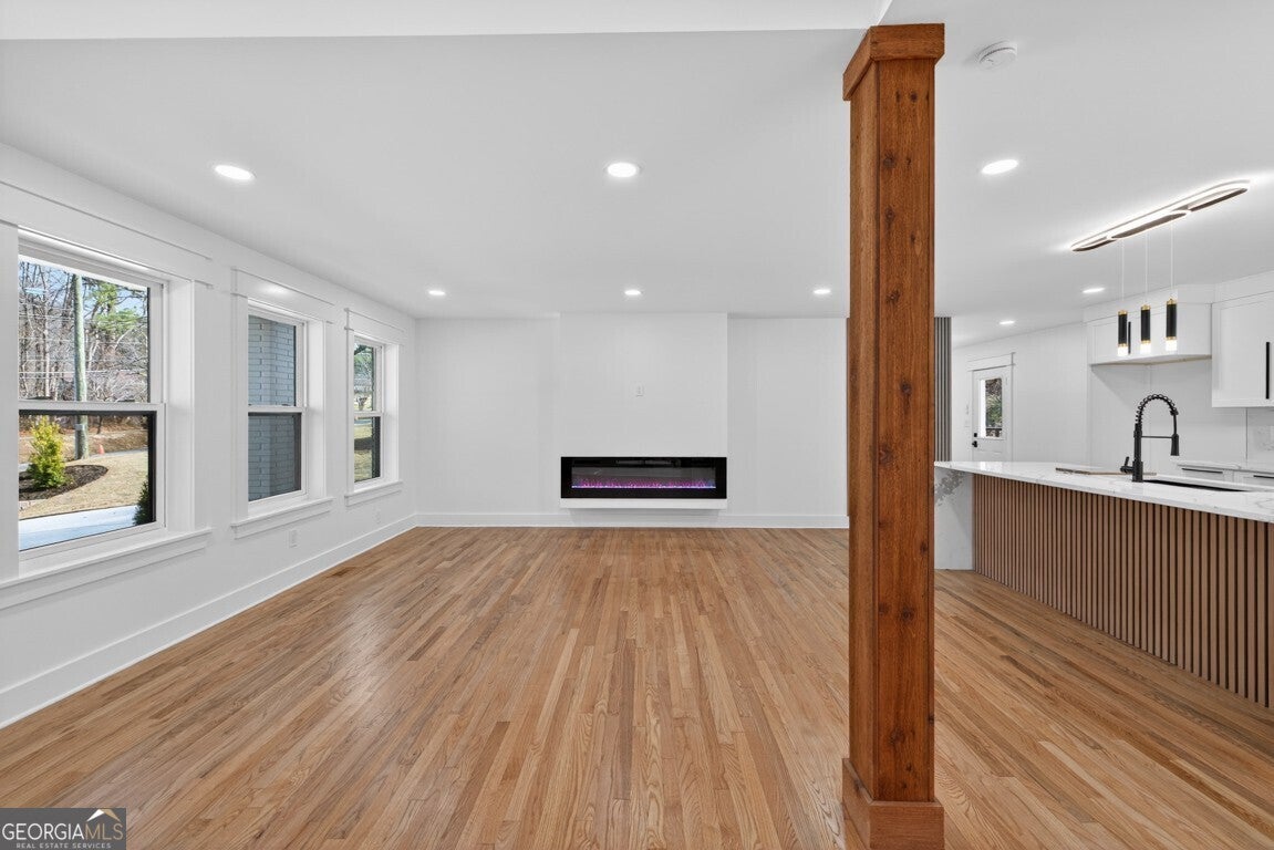 Norcross, Georgia, 30071, United States, 6 Bedrooms Bedrooms, ,5 BathroomsBathrooms,Residential,Active,2009837