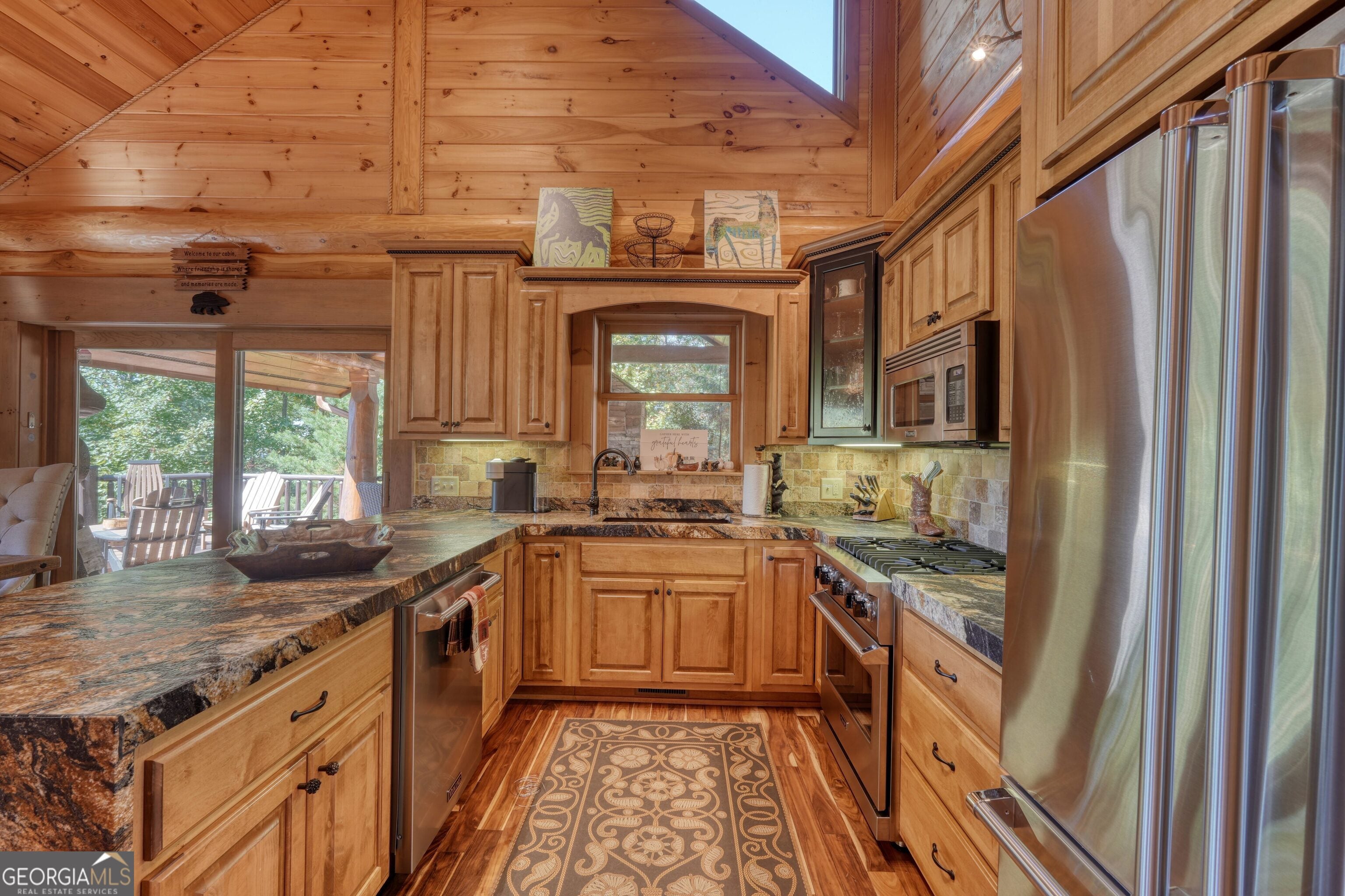 Blue Ridge, Georgia, 30513, United States, 4 Bedrooms Bedrooms, ,5 BathroomsBathrooms,Residential,Active,1969833