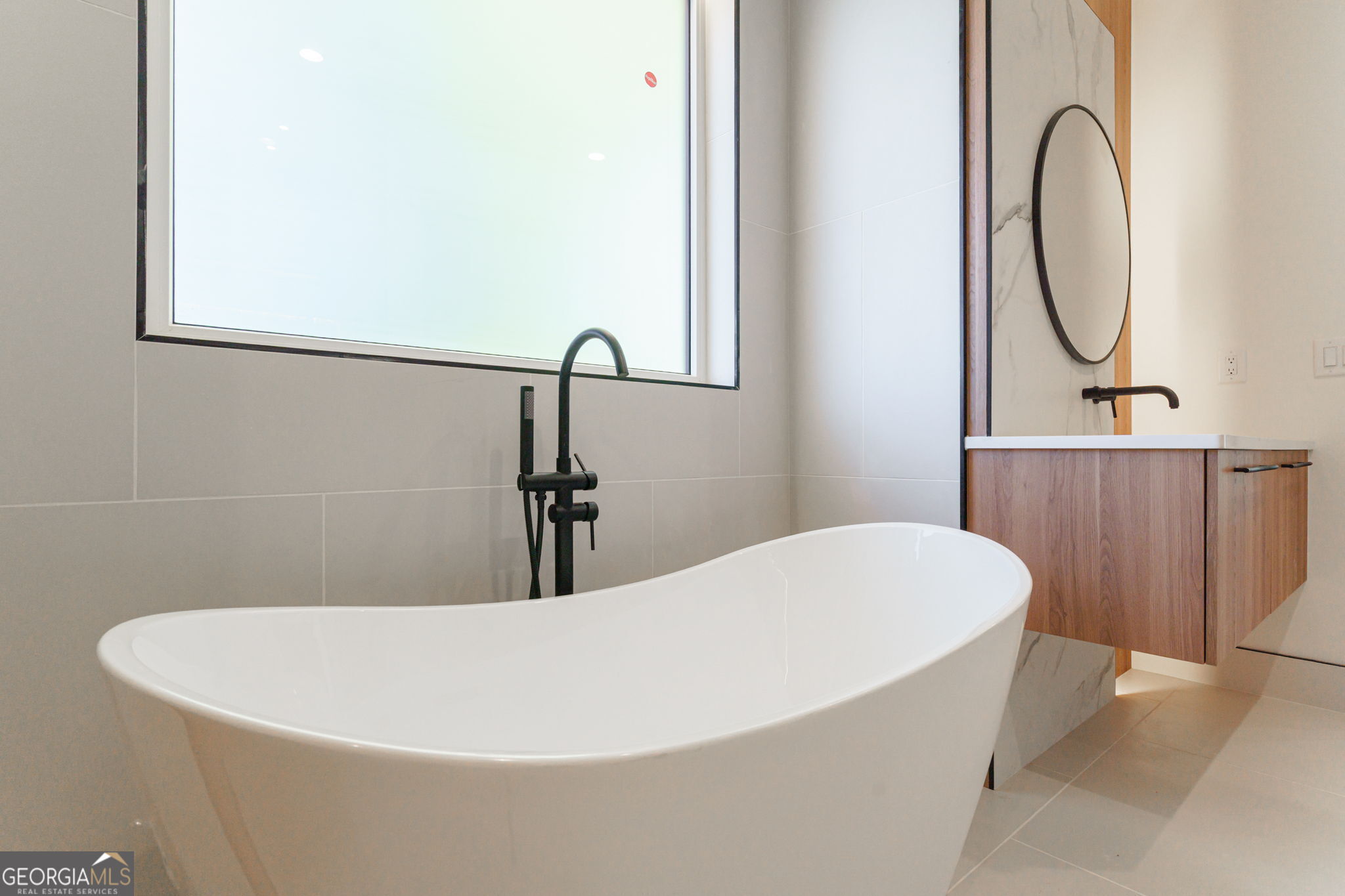 Cumming, Georgia, 30041, United States, 4 Bedrooms Bedrooms, ,4 BathroomsBathrooms,Residential,Active,1969675