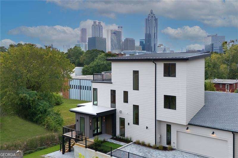 Atlanta, Georgia, 30308, United States, 4 Bedrooms Bedrooms, ,5 BathroomsBathrooms,Residential,Active,1985587