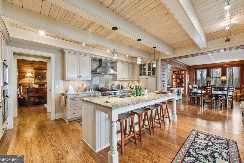 Murphy, North Carolina, 28906, United States, 5 Bedrooms Bedrooms, ,6 BathroomsBathrooms,Residential,Active,2001080