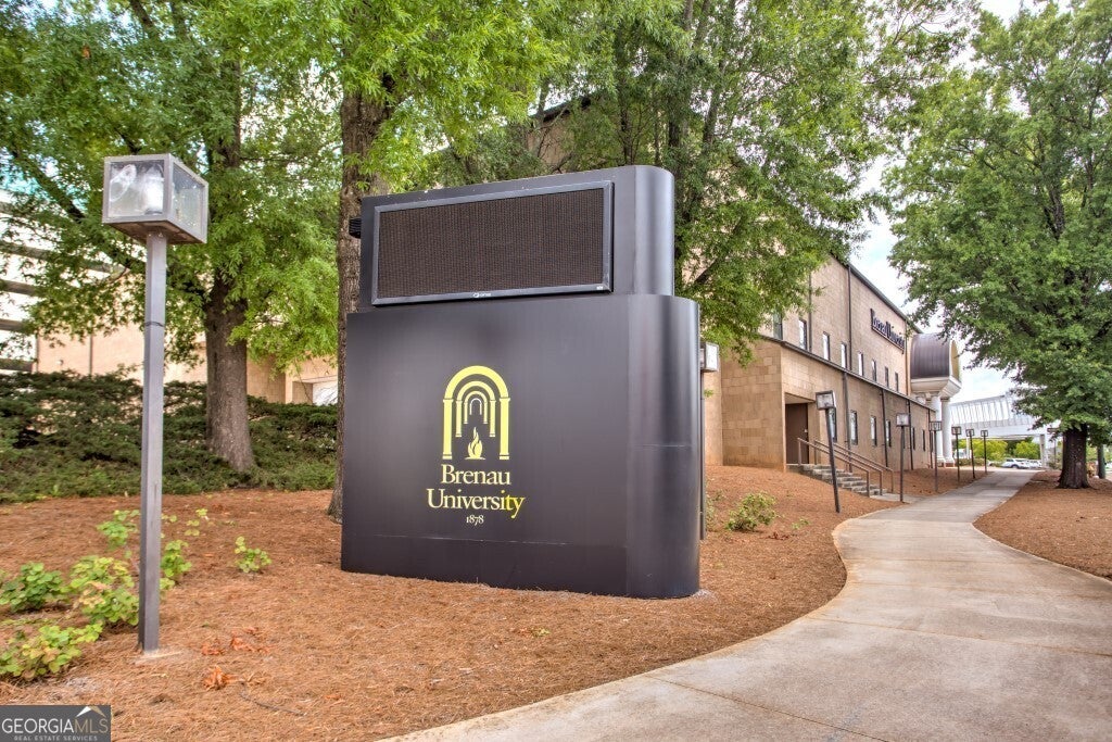 Gainesville, Georgia, 30506, United States, 4 Bedrooms Bedrooms, ,5 BathroomsBathrooms,Residential,Active,1993968