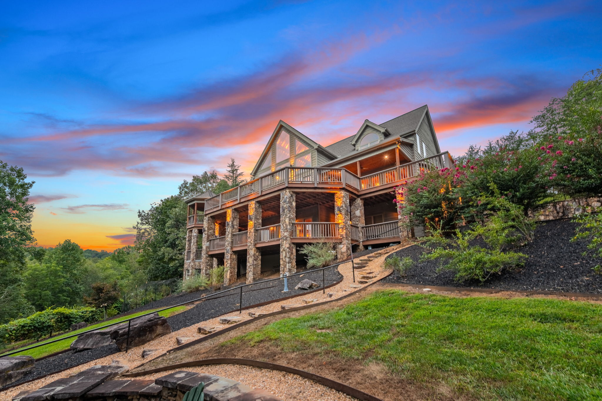 Young Harris, Georgia, 30582, United States, ,6 BathroomsBathrooms,Residential,Active,1703261