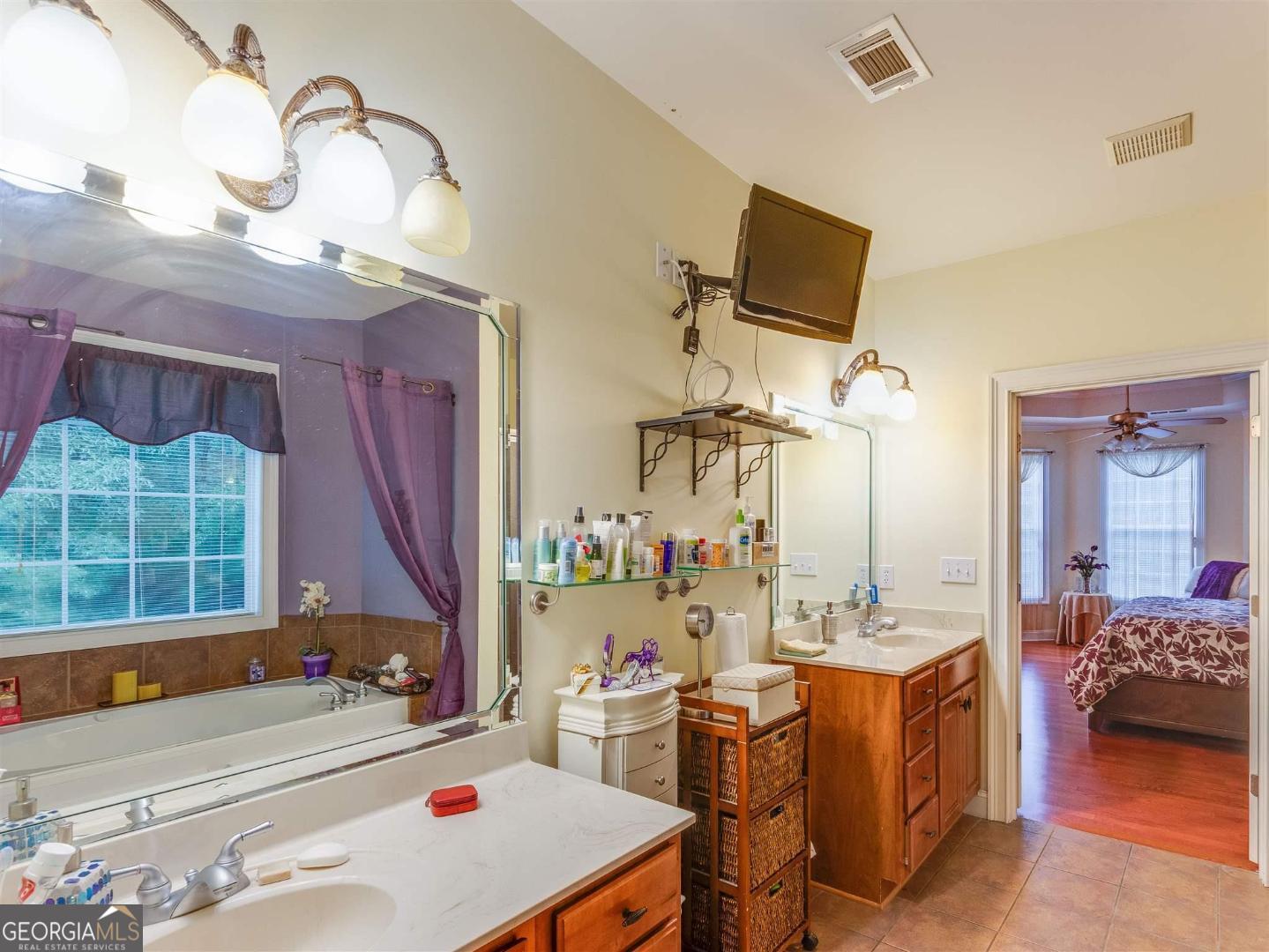 Mcdonough, Georgia, 30253, United States, 8 Bedrooms Bedrooms, ,7 BathroomsBathrooms,Residential,Active,1899862