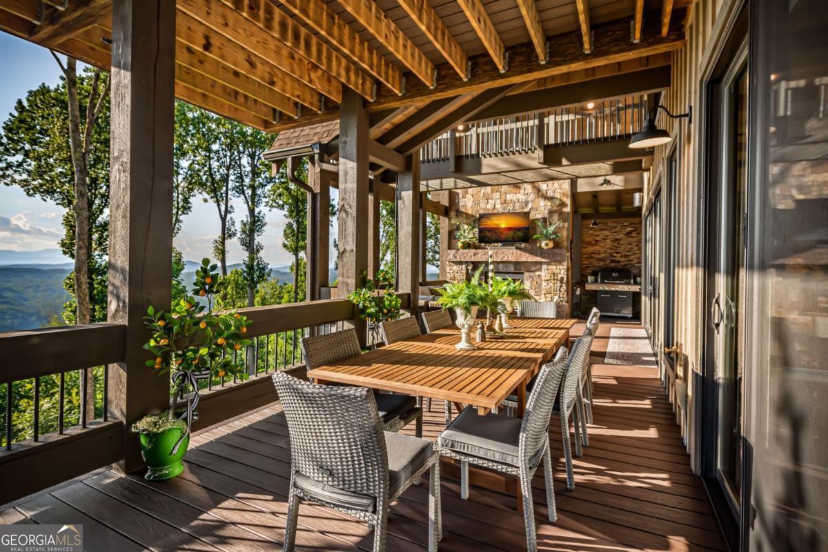 Blue Ridge, Georgia, 30513, United States, 4 Bedrooms Bedrooms, ,4 BathroomsBathrooms,Residential,Active,1905085