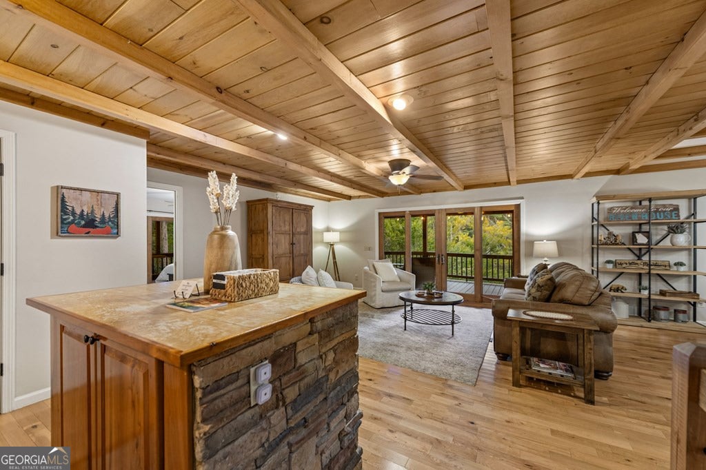 Blue Ridge, Georgia, 30513, United States, 4 Bedrooms Bedrooms, ,3 BathroomsBathrooms,Residential,Active,1945256