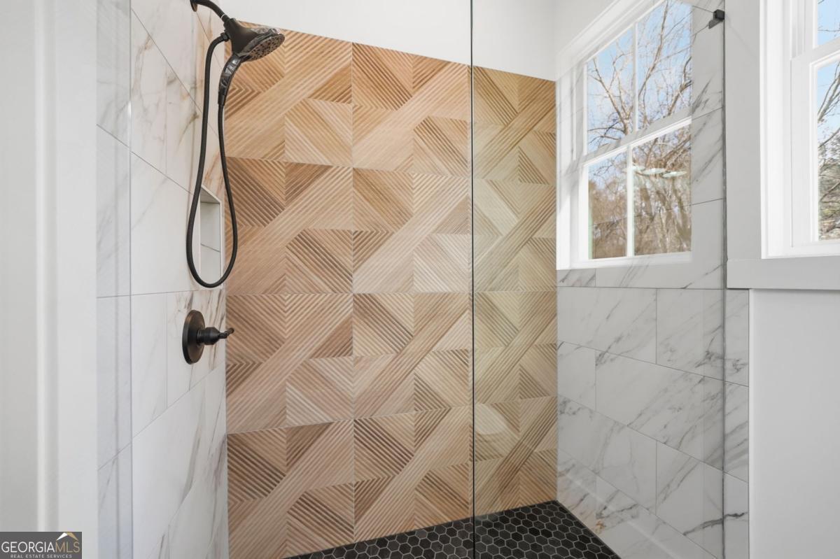 Canton, Georgia, 30115, United States, 5 Bedrooms Bedrooms, ,4 BathroomsBathrooms,Residential,Active,2002329