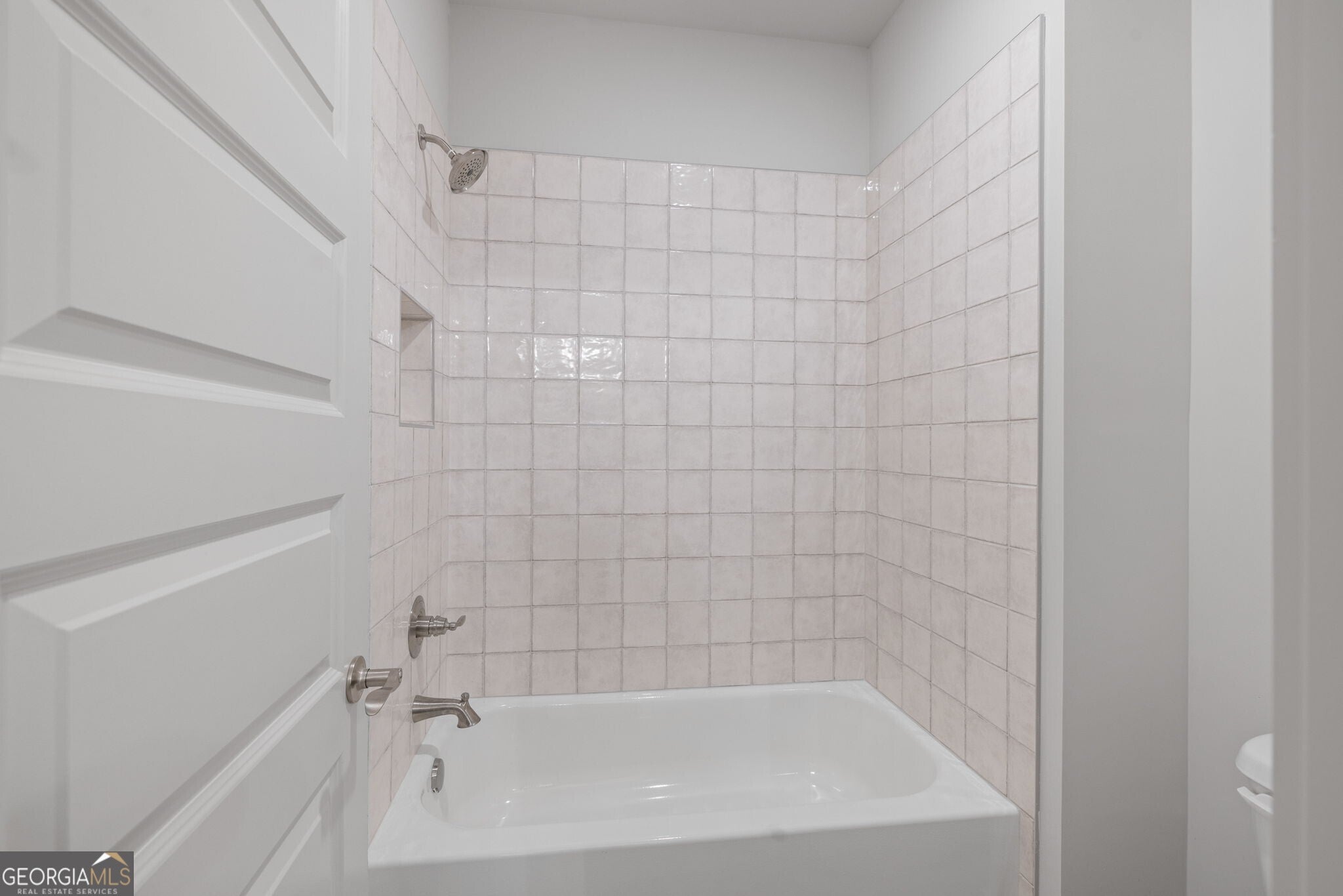 Cumming, Georgia, 30041, United States, 4 Bedrooms Bedrooms, ,5 BathroomsBathrooms,Residential,Active,1998596