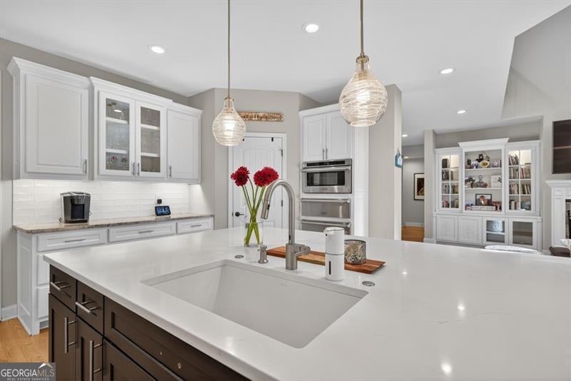 Flowery Branch, Georgia, 30542, United States, 6 Bedrooms Bedrooms, ,6 BathroomsBathrooms,Residential,Active,2007275