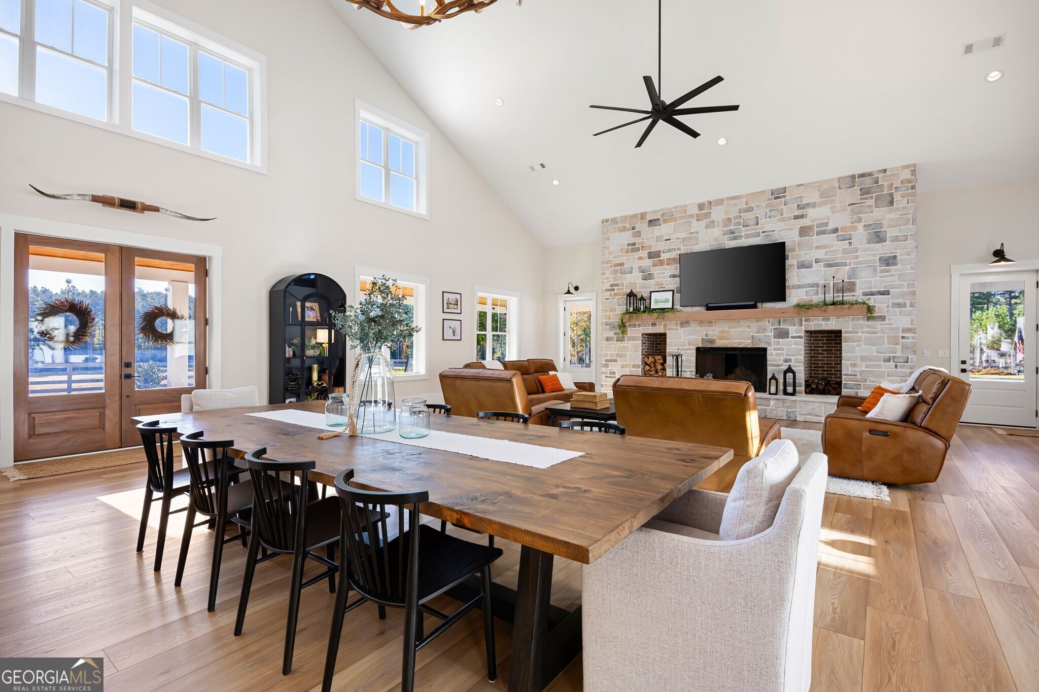 Rydal, Georgia, 30171, United States, 5 Bedrooms Bedrooms, ,5 BathroomsBathrooms,Residential,Active,1987251