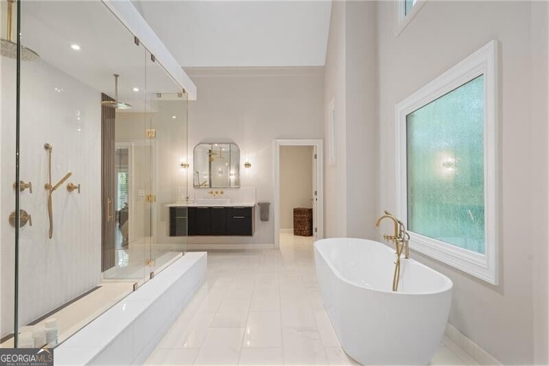 Johns Creek, Georgia, 30022, United States, 6 Bedrooms Bedrooms, ,5 BathroomsBathrooms,Residential,Active,1943817